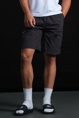 mau_BLACK