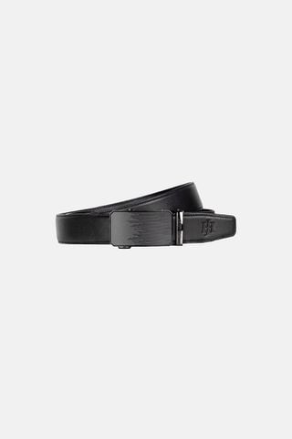 mau_BLACK