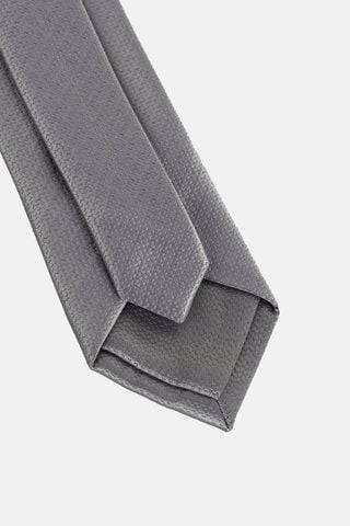 mau_GREY