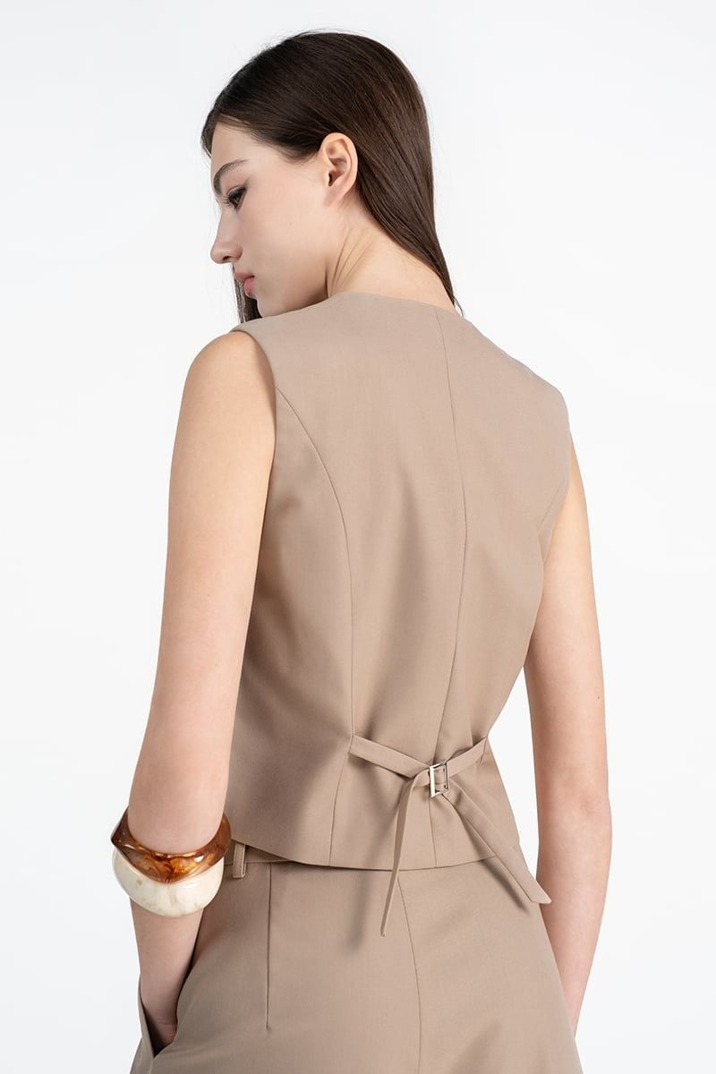  Áo Gilet Cổ V Hiện Đại – FWBL25FH10D 