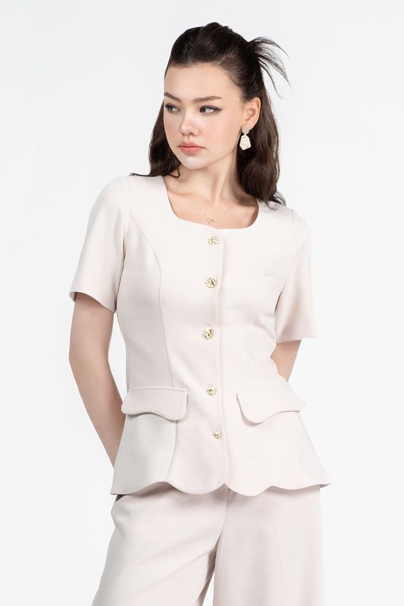  Áo Blouse Cổ Vuông Thanh Lịch - FWBL26SS04C 