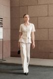 Áo Blouse Cổ Vuông Thanh Lịch - FWBL26SS04C 