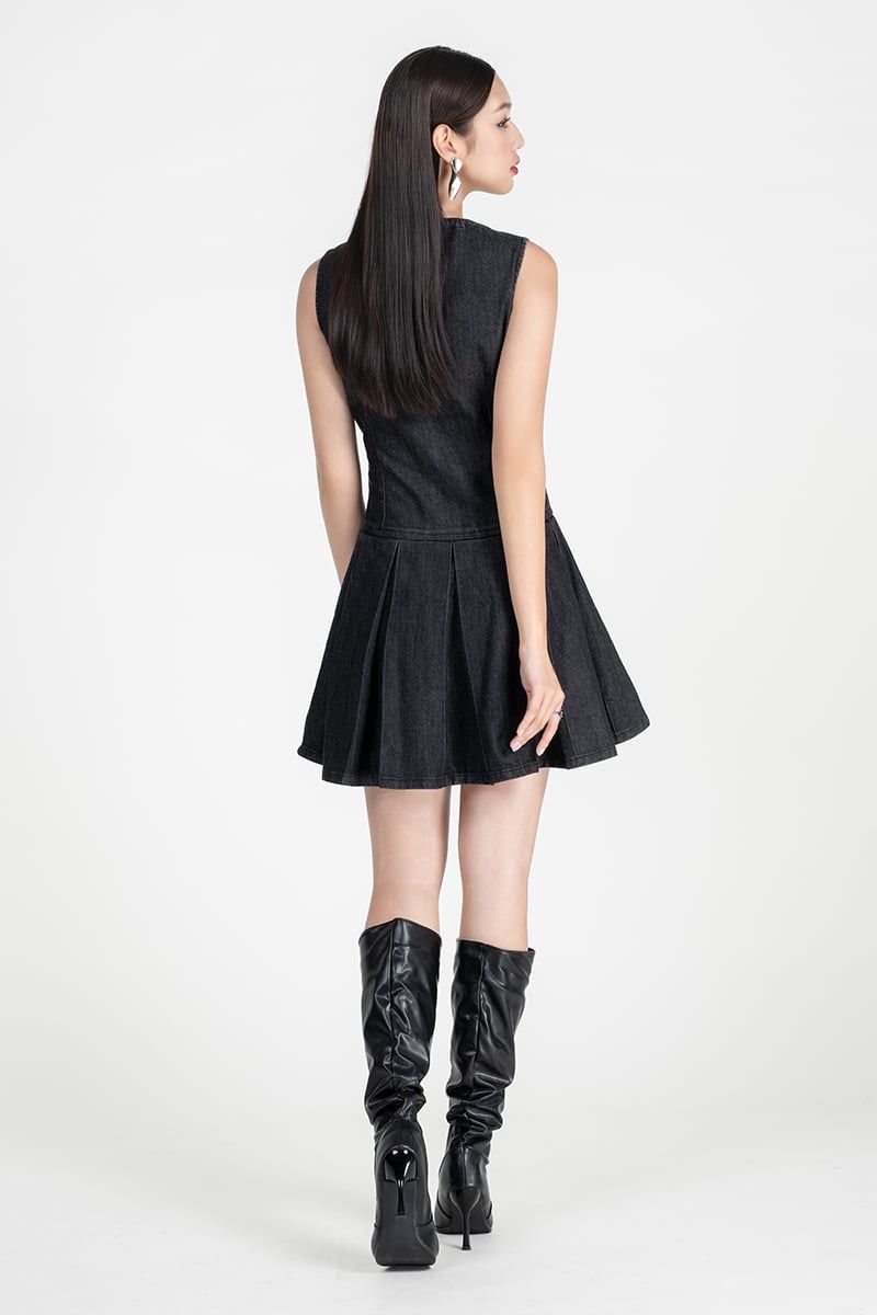  Đầm Denim Dáng Xếp Ly Cá Tính – FWDR25FH02C-J 