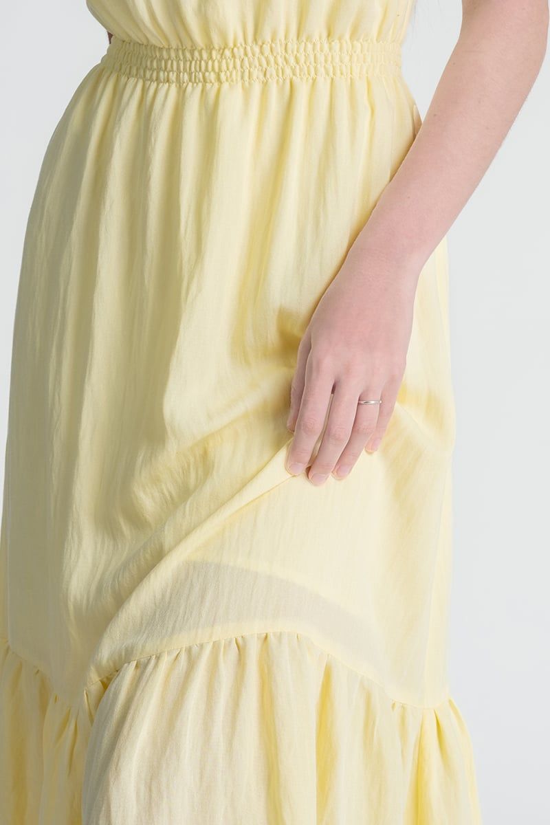  Đầm Maxi Dáng Dài Nhún Eo – FWDR25FH21C 