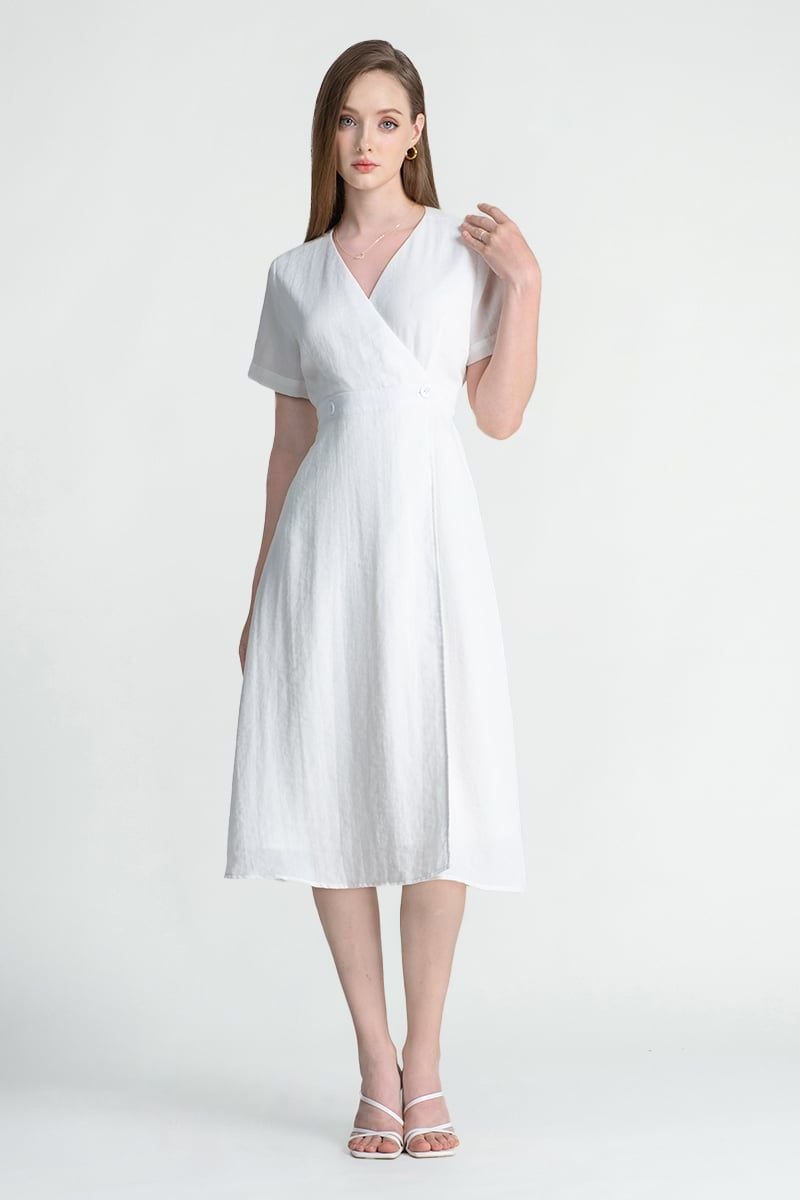  Đầm Trắng Dáng Wrap Cổ Tim FWDR25SS17C 
