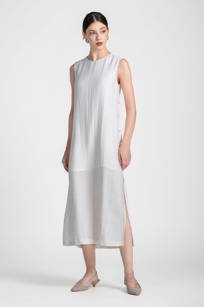  Đầm Suông Dài Không Tay FWDR25SS23C 