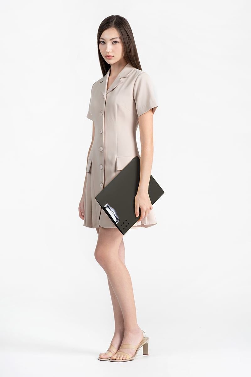  Đầm chữ A cổ bẻ - FWDR26SS04C 