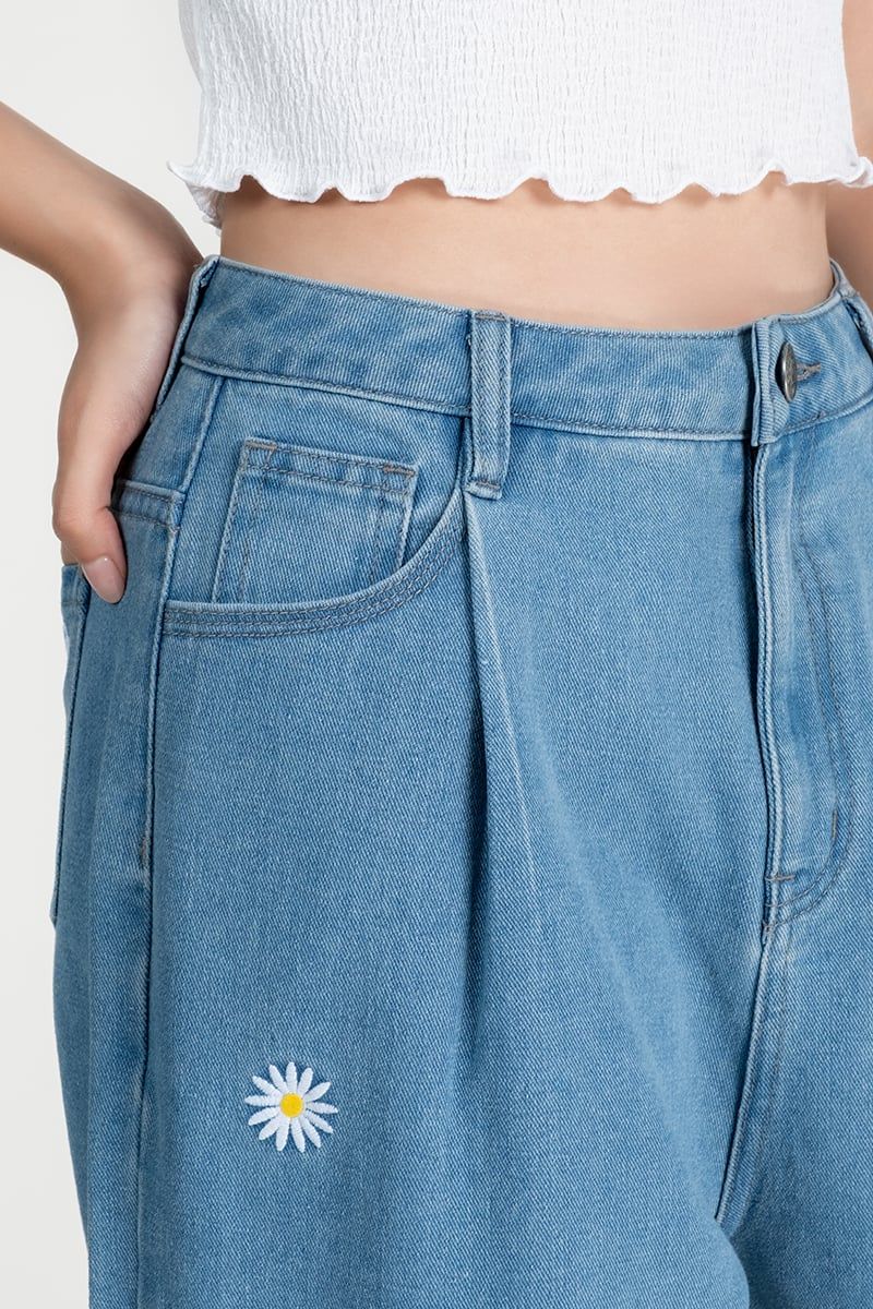  Jeans Baggy Thêu Hoa Tinh Tế - FWJN25FH02C 