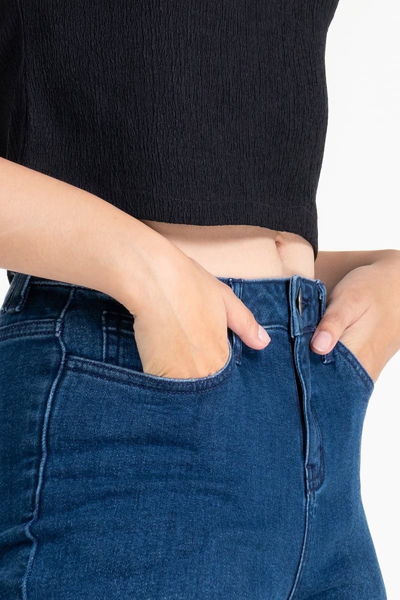  Quần Jeans Ống Loe Tôn Dáng – FWJN25FH03C 