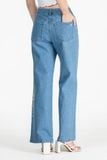  Quần Jeans Ống Rộng Thêu Họa Tiết – FWJN25FH08C 