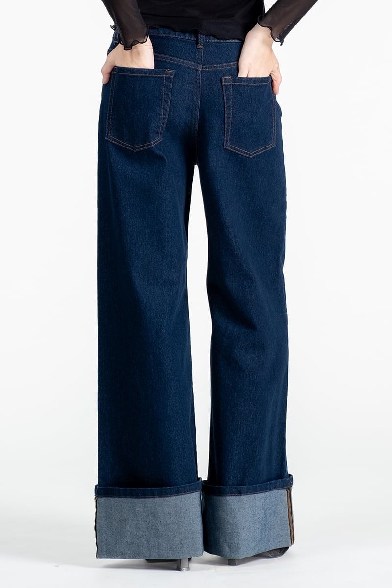  Quần Jeans Ống Rộng Lai Lật - FWJN26SS01D 