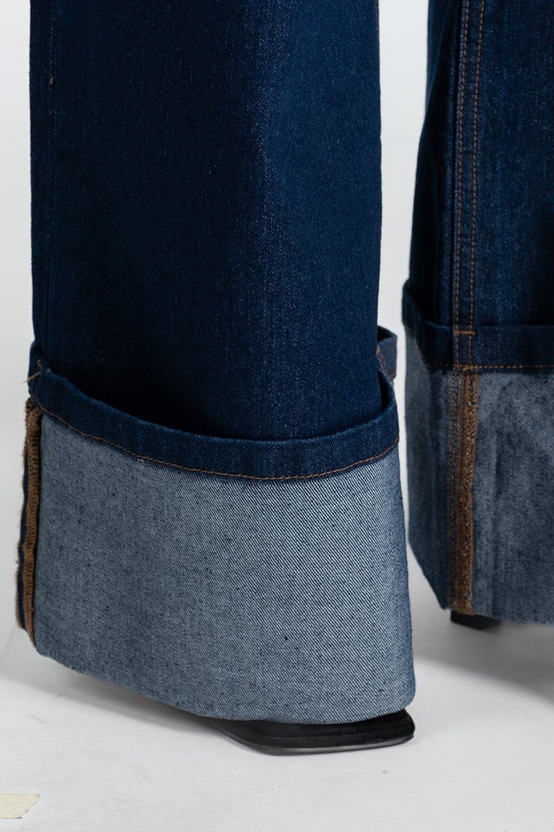  Quần Jeans Ống Rộng Lai Lật - FWJN26SS01D 
