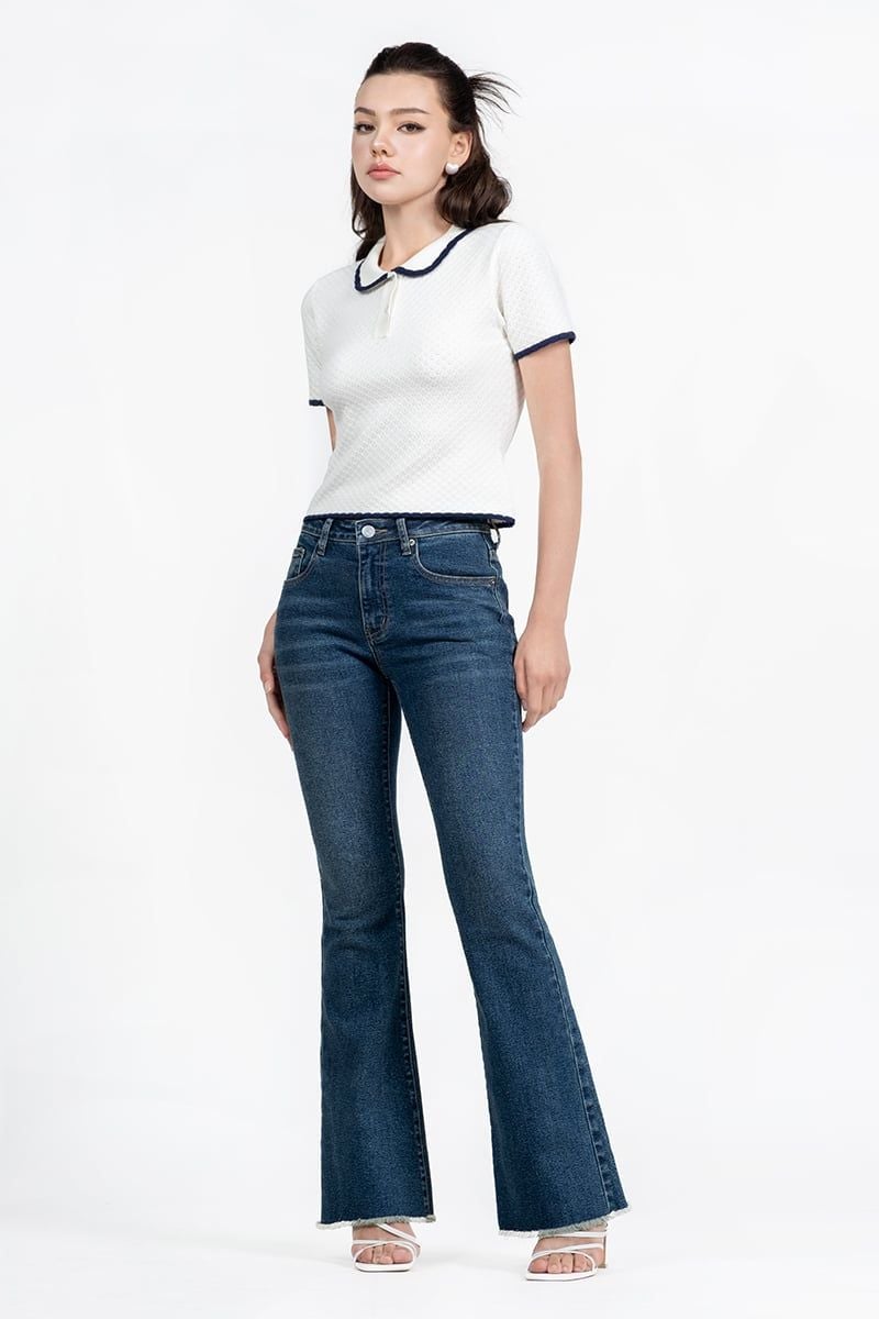 Quần Jeans Ôm Ống Loe FWJN26SS11C 