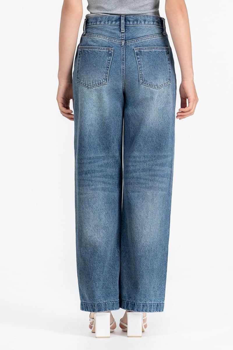  Quần Jeans Wash Xanh Nhạt Ống Suông FWJN26SS12C 