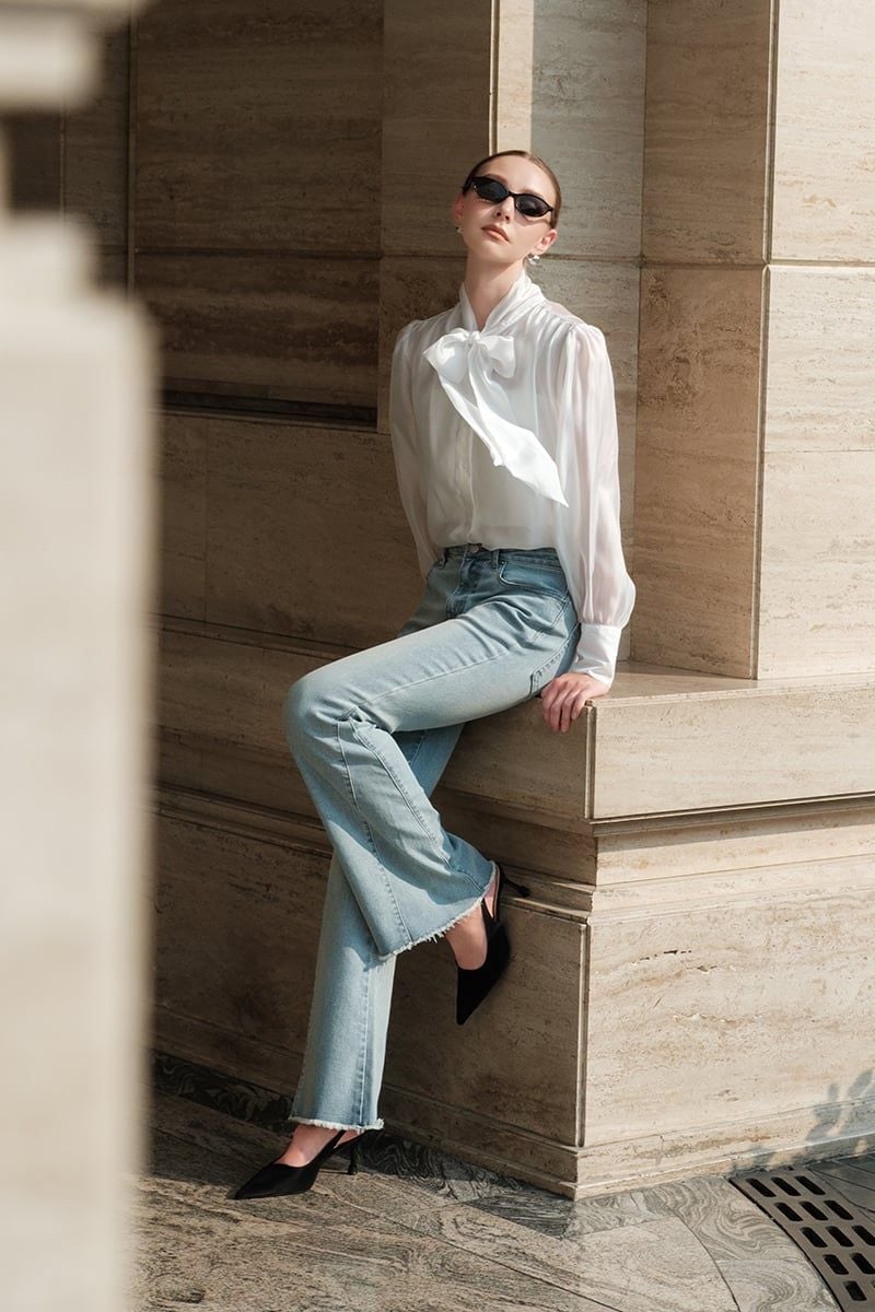  Quần Jeans Ống Loe Gấu Tua Rua FWJN26SS16D 