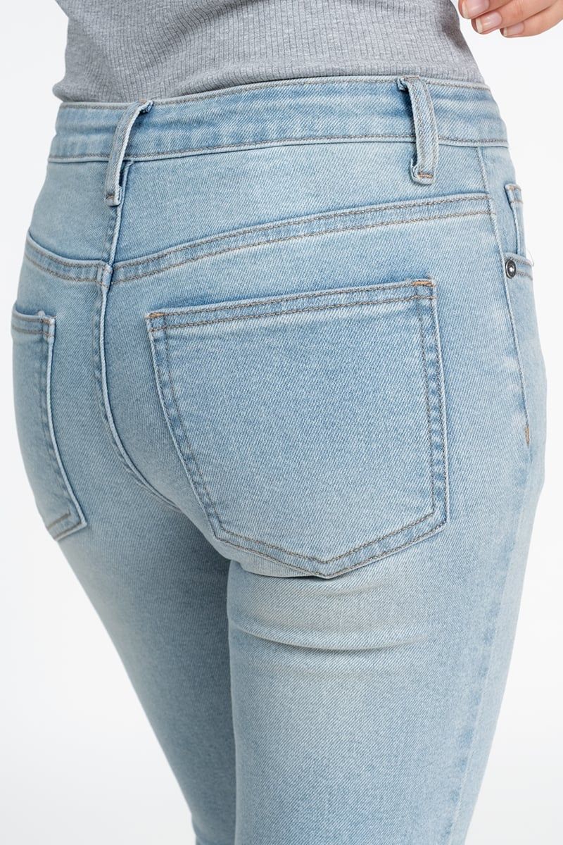  Quần Jeans Ống Loe Gấu Tua Rua FWJN26SS16D 