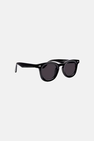 mau_BLACK