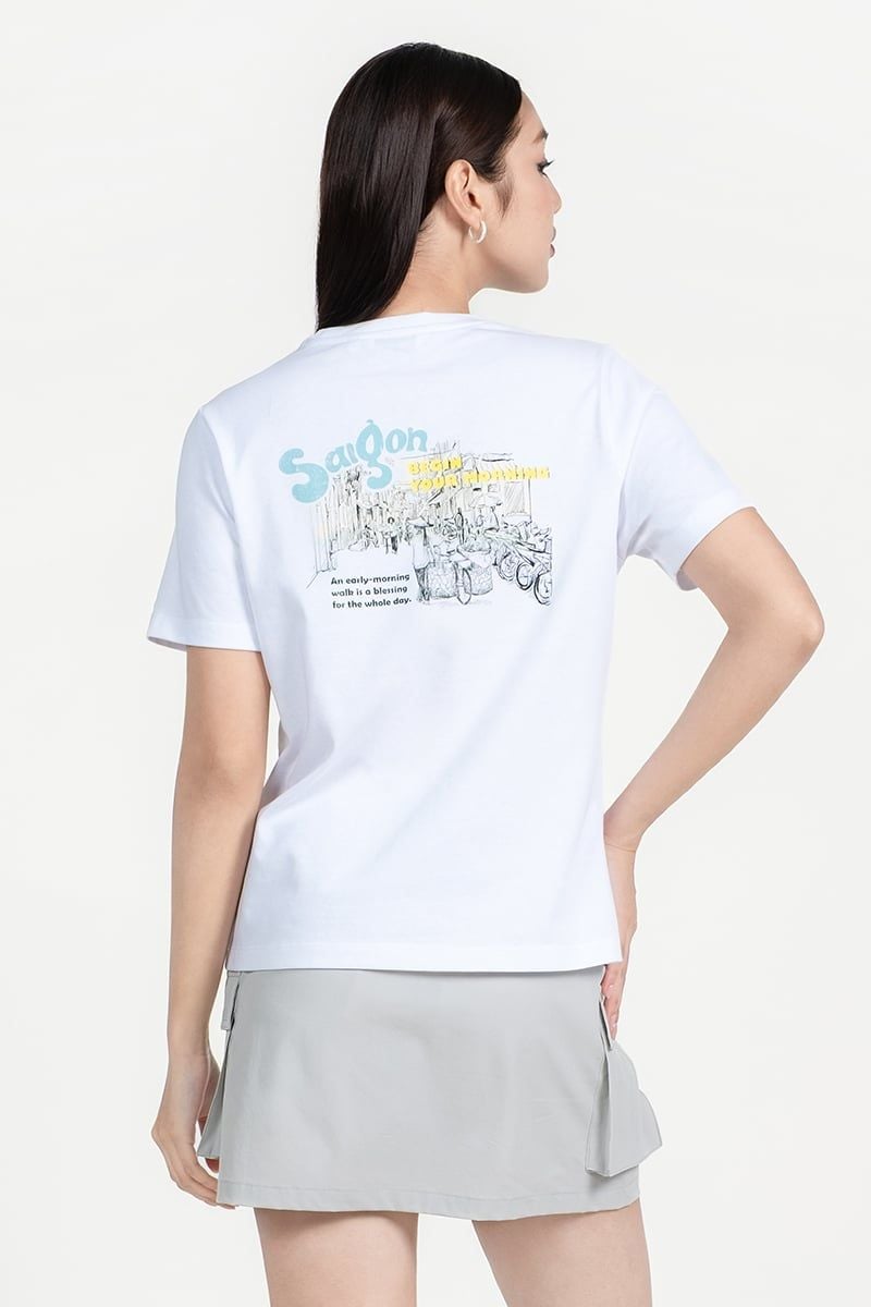  Áo Thun Nữ Graphic Back Print SaiGon – FWTS25FH06G 