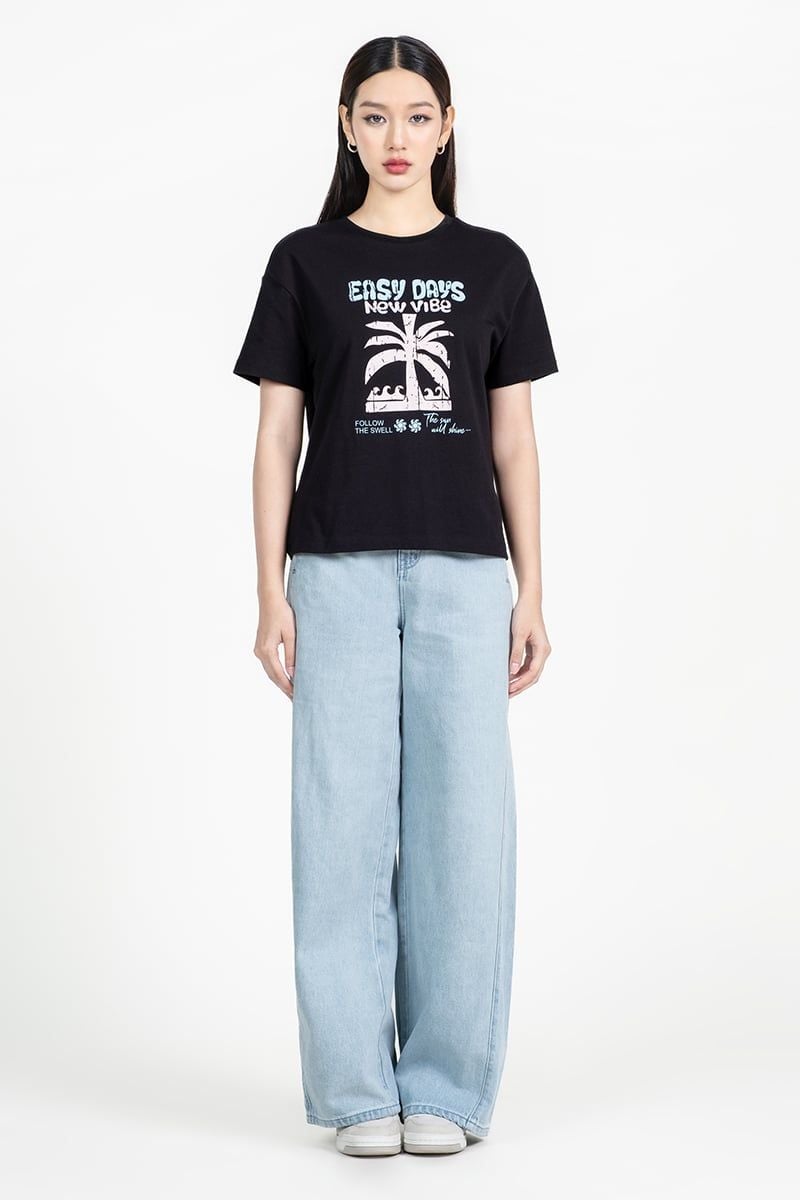  Áo Thun Graphic Easy Days New Vibe – FWTS25FH11D 