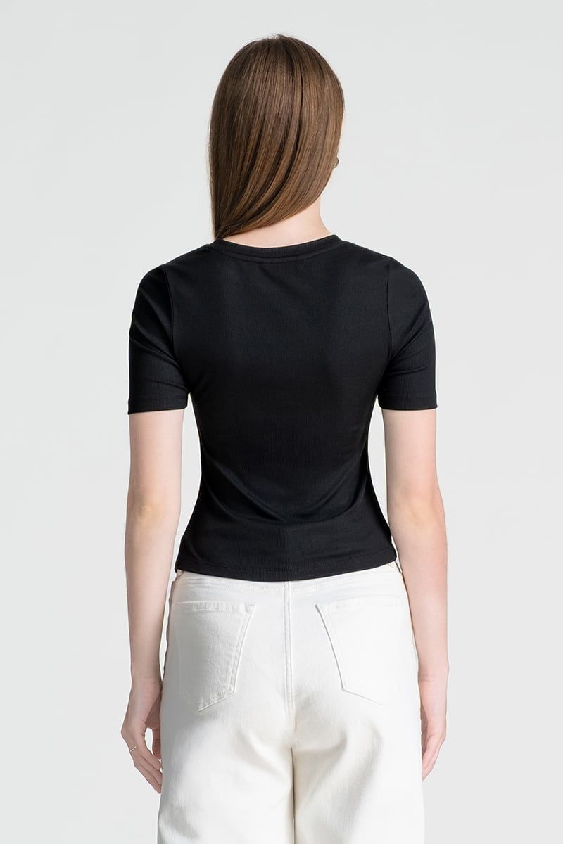  Áo Thun Nữ Basic Cut-Out FWTS25SS14C 