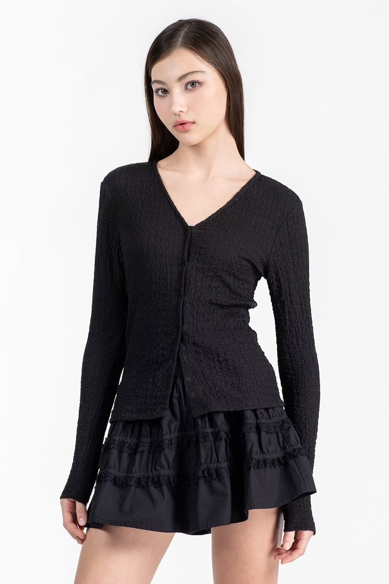  Áo Thun Cổ V Form Ôm FWTS26SS05C 