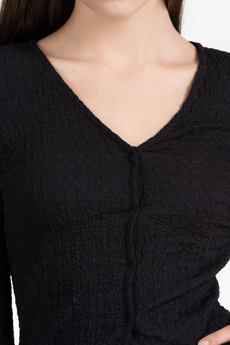  Áo Thun Cổ V Form Ôm FWTS26SS05C 