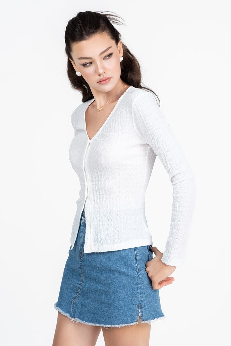  Áo Thun Cổ V Form Ôm FWTS26SS05C 