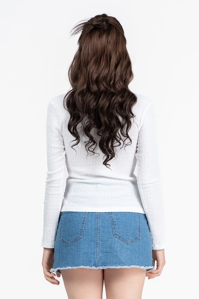  Áo Thun Cổ V Form Ôm FWTS26SS05C 