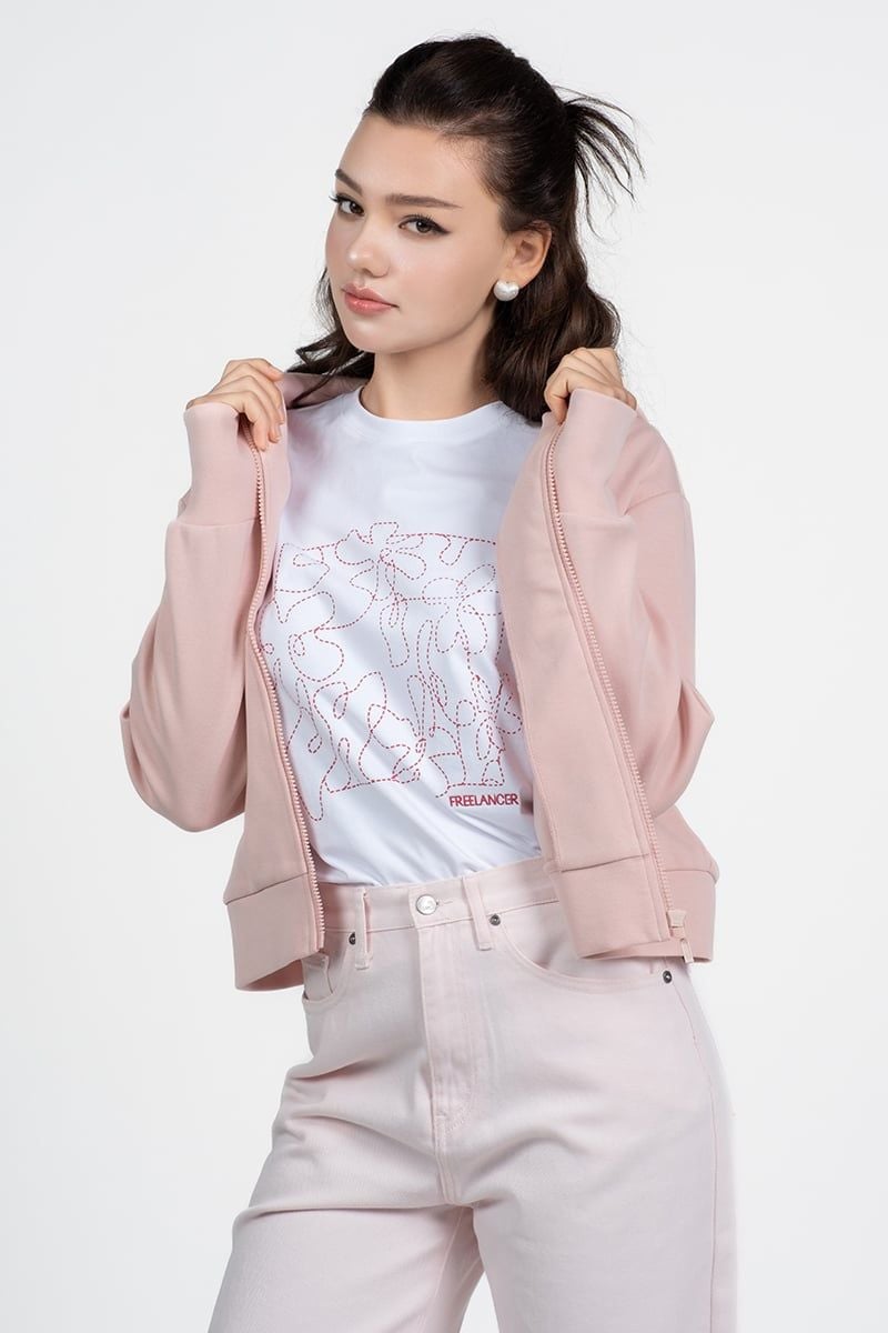  Áo Thun Họa Tiết - FWTS26SS13C 