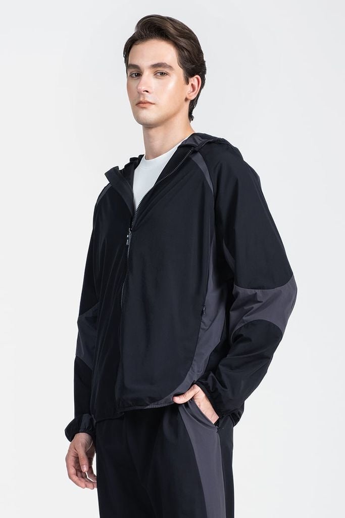mau_BLACK