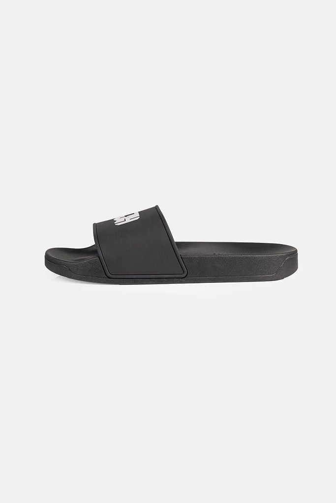mau_BLACK