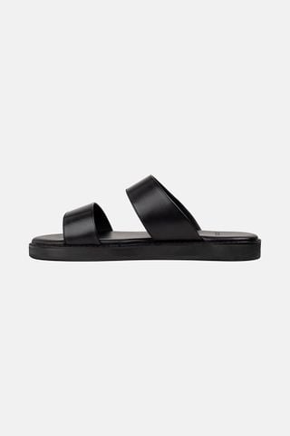 mau_BLACK