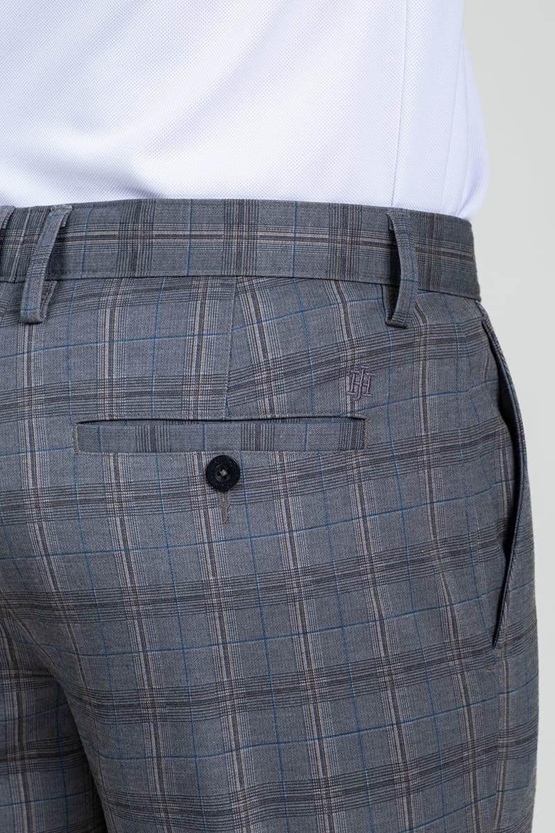  Quần Short Nam Form Trên Gối SP25FH24P-AK 