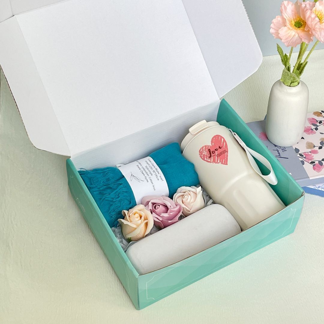  Combo quà tặng nữ dịp 8/3, 20/11 - Set 4 món Ly Khăn Dù Hoa 