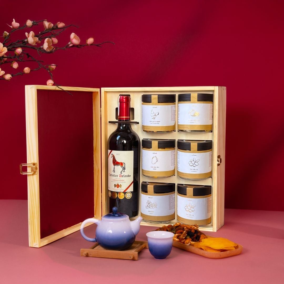  Hộp quà sang trọng tặng đối tác - Vượng phát 03 