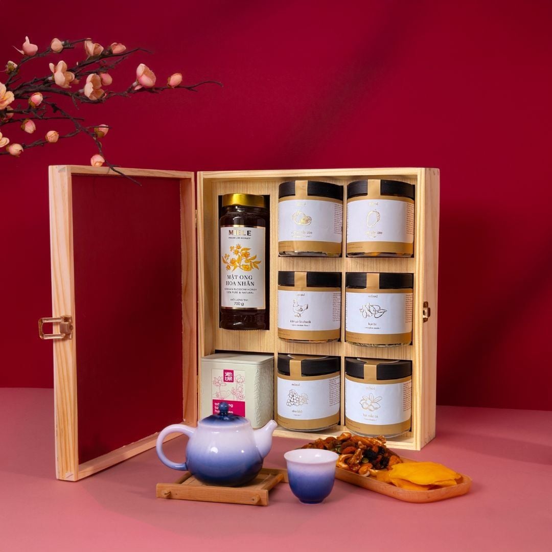 Hộp quà tết sang trọng tặng đối tác - Vượng Phát 01