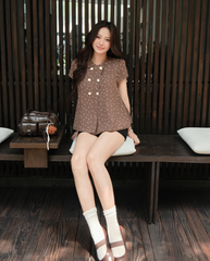 TUBYCATU | ÁO KIỂU DÁNG XOÈ BROWN DAISY TOP