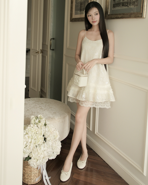 TUBYCATU | Đầm kem kim sa tùng nhún (Limited)