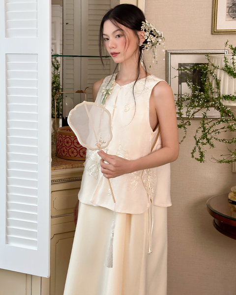 TUBYCATU | SET KHA BÌNH (ĐẦM LỤA + ÁO YẾM THÊU NỔI)