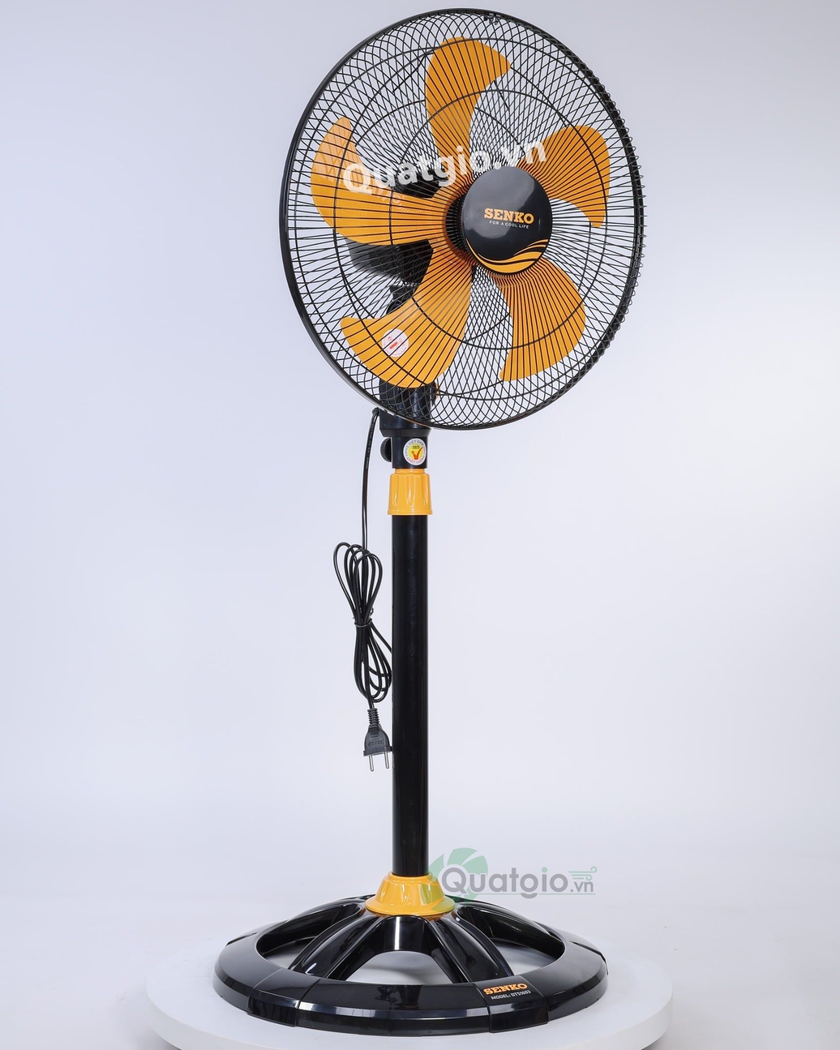[ New 2026 ] Quạt đứng Senko DTS1603 - 60W - (Đen cam/Kem nâu)