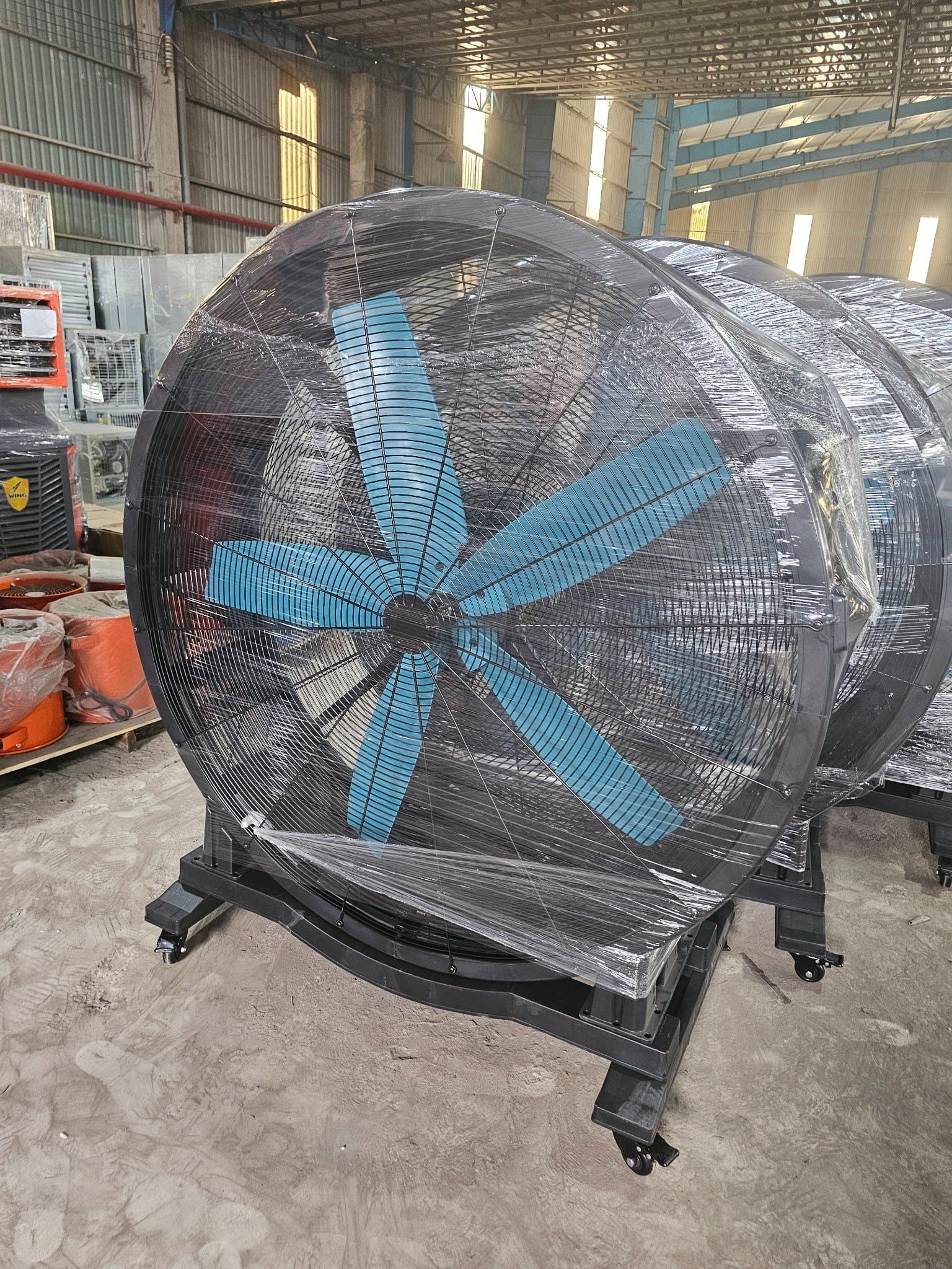 Quạt sàn công nghiệp biến tần WING TM-720A LX / TM-720B TP / TM-820A LX / TM-820B TP