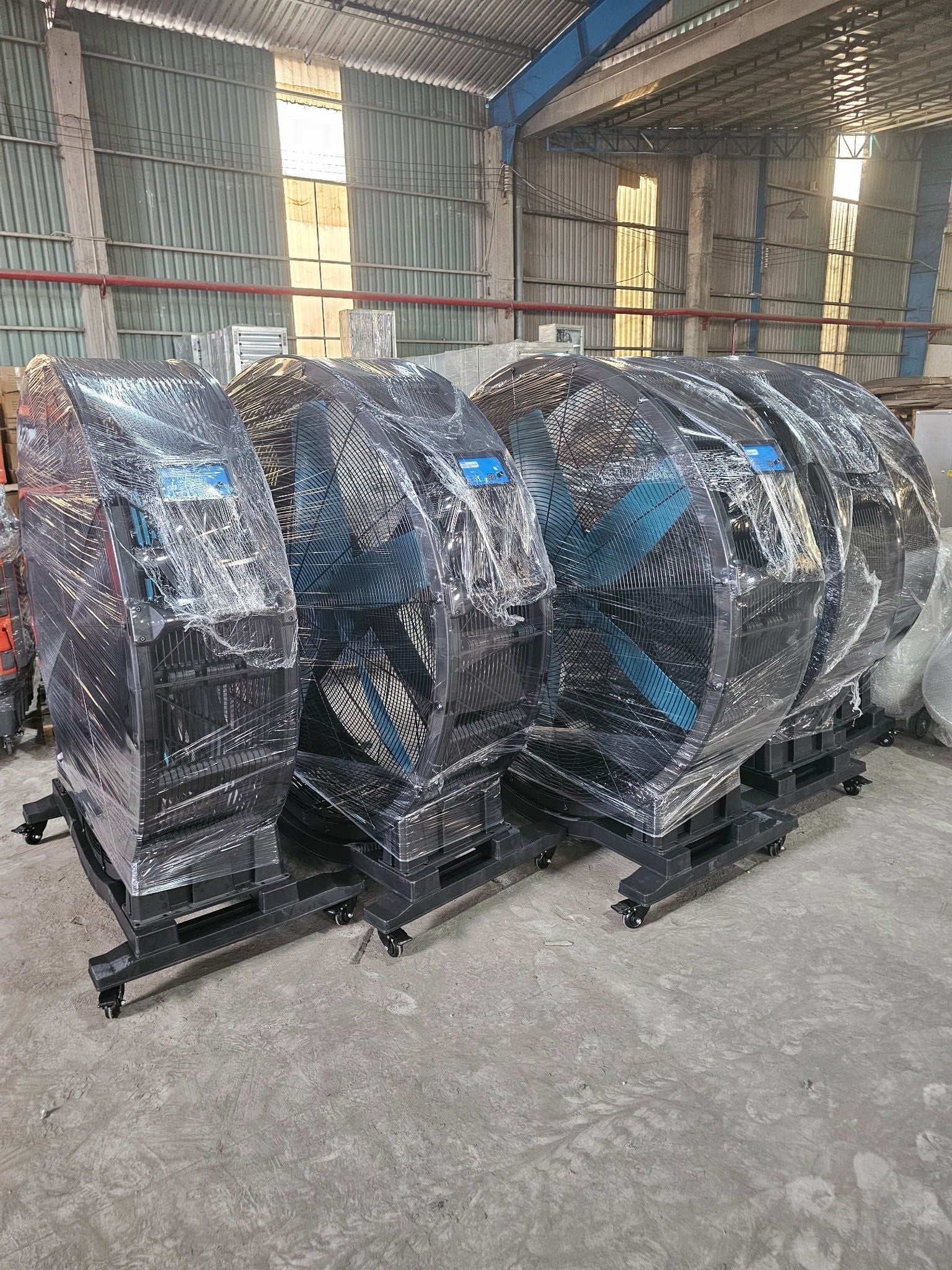 Quạt sàn công nghiệp biến tần WING TM-720A LX / TM-720B TP / TM-820A LX / TM-820B TP