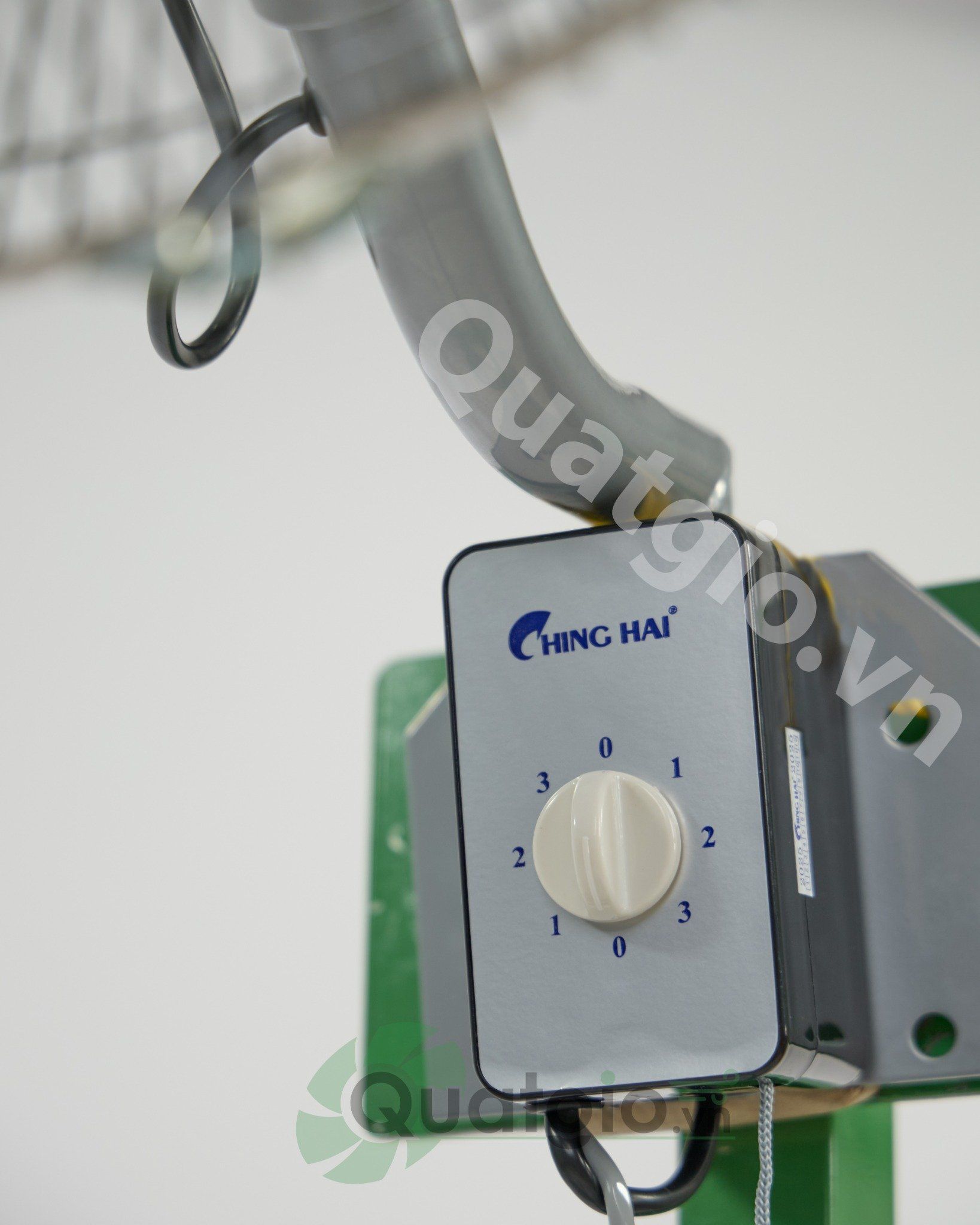 Quạt treo tường ChingHai W22 - 55cm - 155W