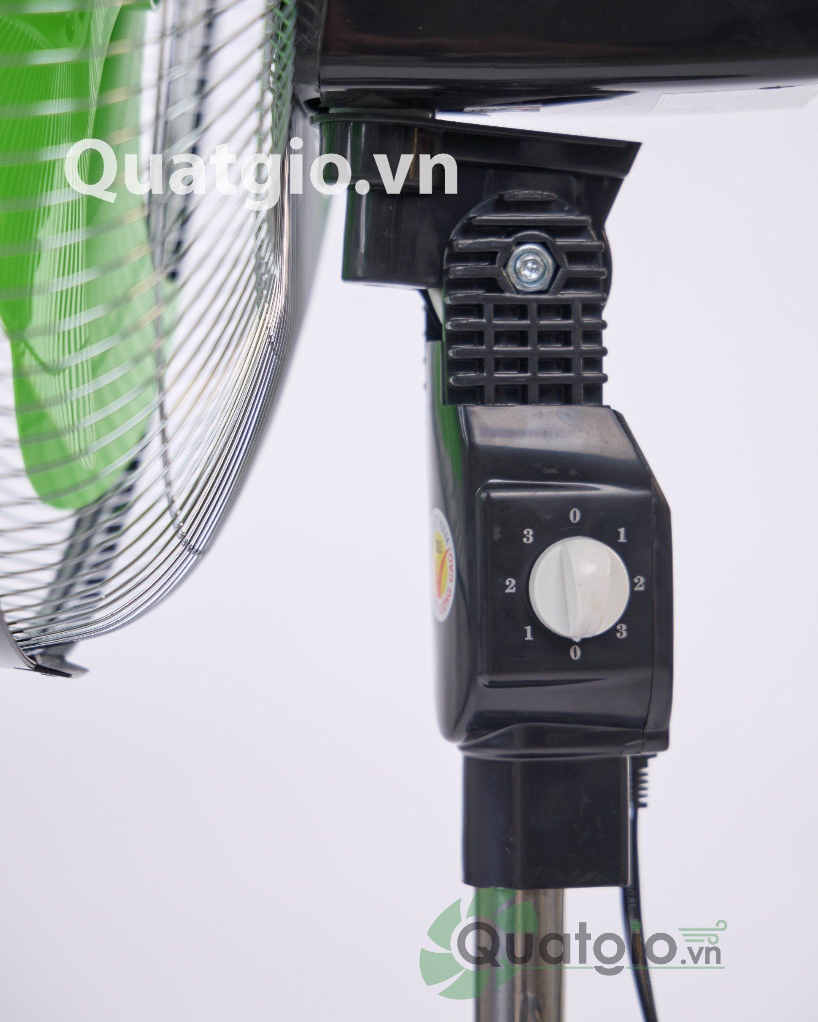 Quạt lửng SENKO LTS1632 60w - Nút vặn