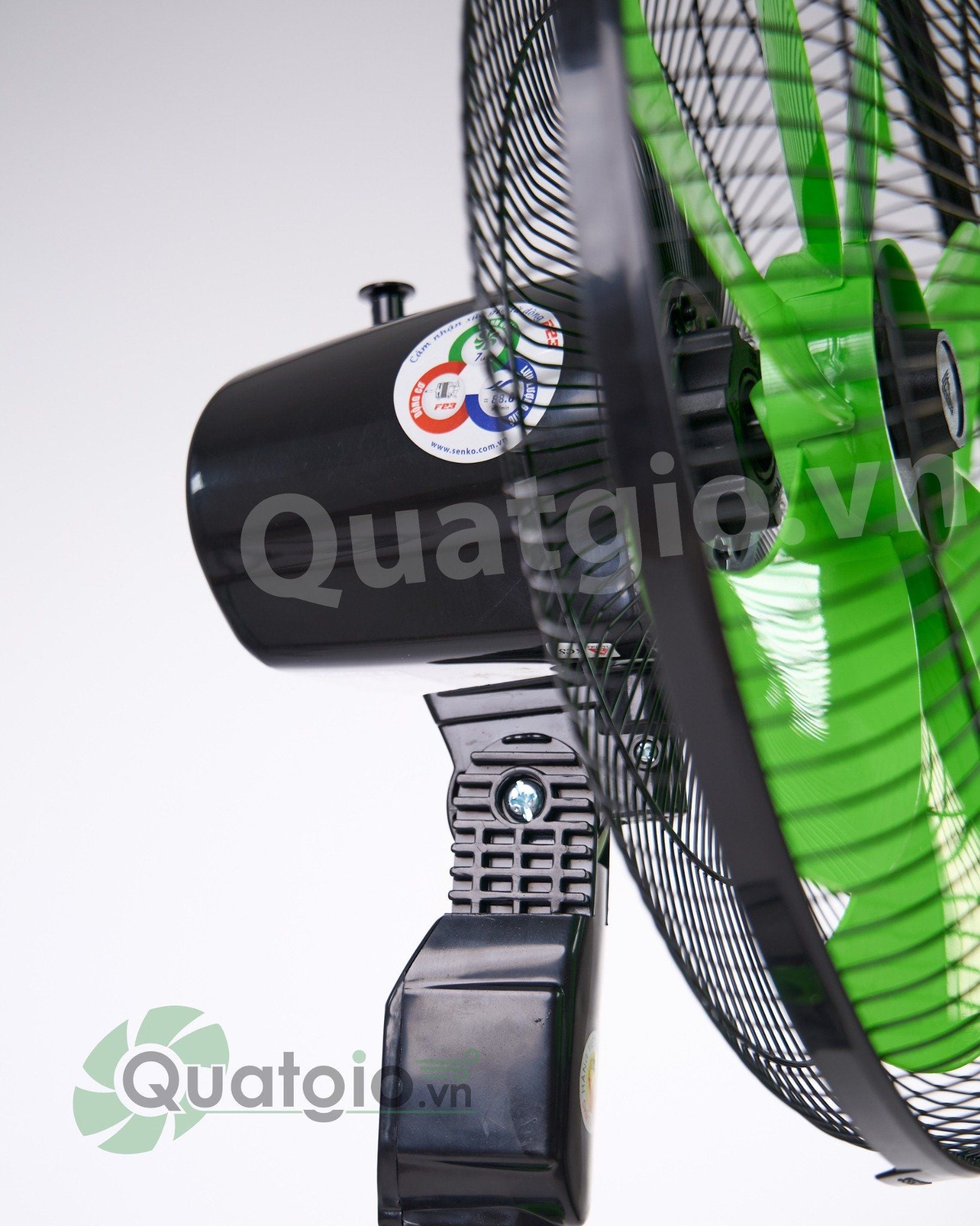 [Hỏa tốc] Quạt đứng SENKO DTS1607 65w - Nút vặn