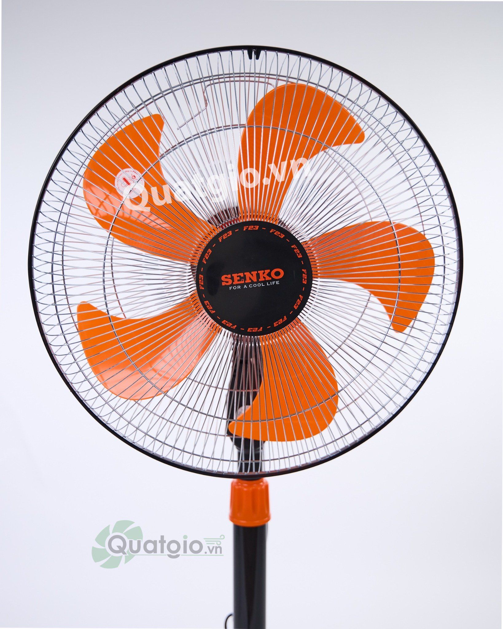 Quạt đứng Senko 5 cánh DTS1609 (60W) (Đen cam & Đen két)