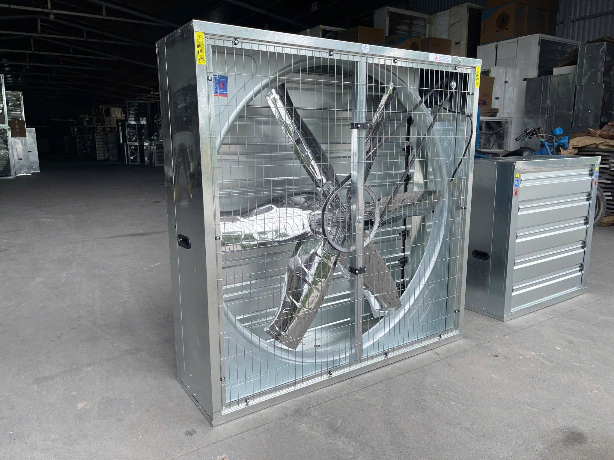 Quạt thông gió vuông Omysu BMF1100 (Vỏ-Vanh Tôn Kẽm, Cánh Inox, Chớp Kẽm) - HÀNG GIÁ RẺ