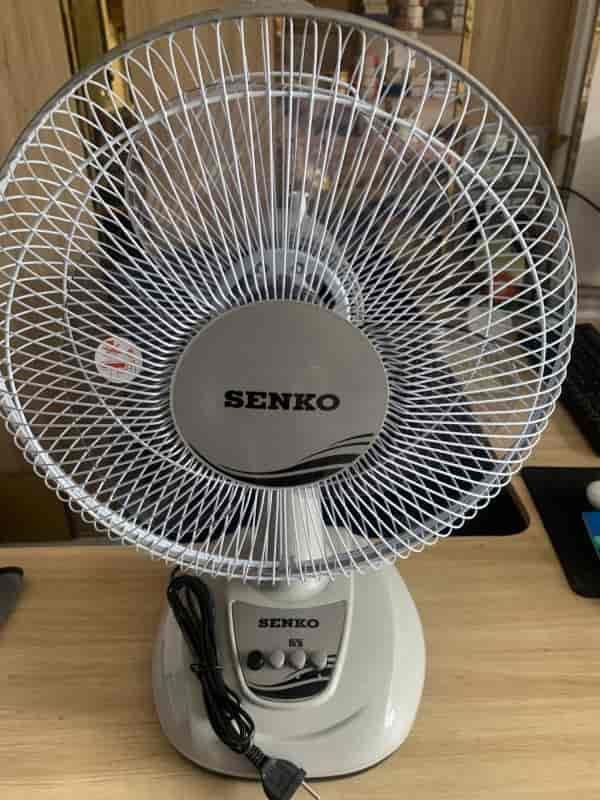 Quạt bàn Senko 3 cánh B1216 40W