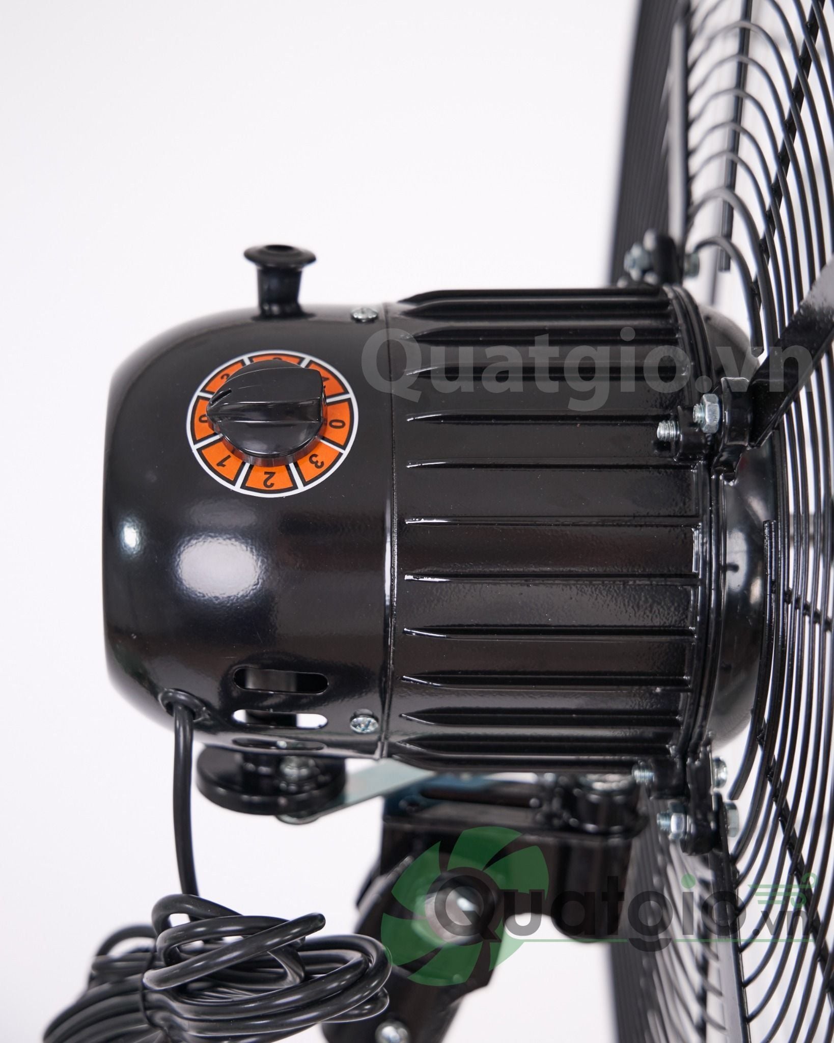 Quạt treo công nghiệp ChingHai W28-3T (200w)