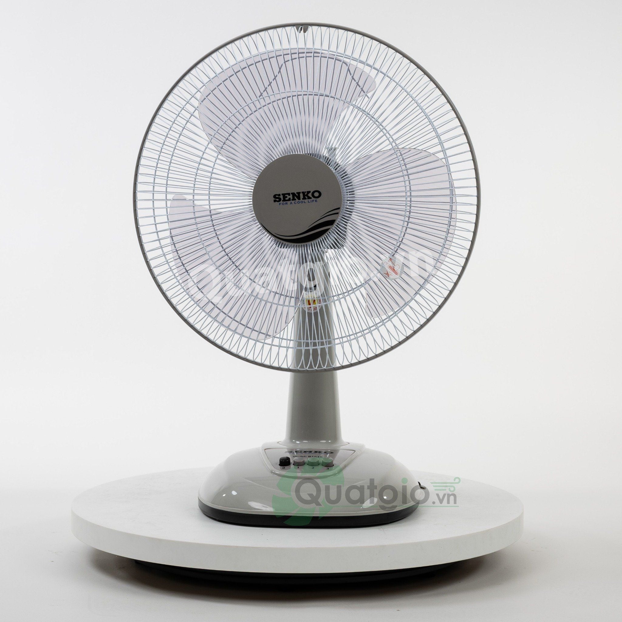 Quạt bàn Senko B1616 47W - Nút nhấn